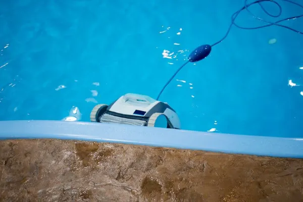 Robot Pool Cleaner Revolution: Why U.S. Homeowners Are Making the Switch