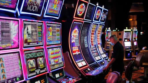 Why Mobile Slots Need Stronger Themes And Smoother Design